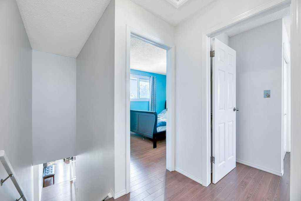 MLS® A2267958 - 3112 107 Avenue SW in Cedarbrae Calgary, Residential