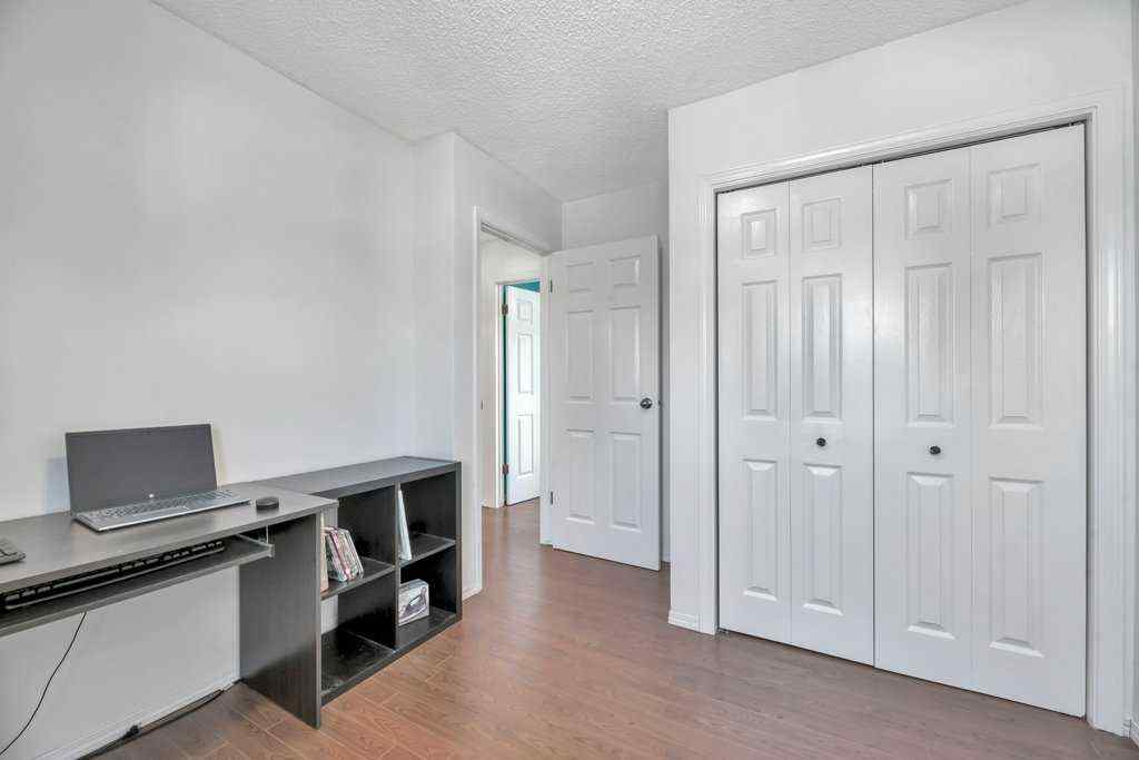 MLS® A2267958 - 3112 107 Avenue SW in Cedarbrae Calgary, Residential