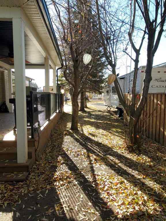 MLS® A2267961 - 61 Points West Resort   in Points West Sylvan Lake, Land