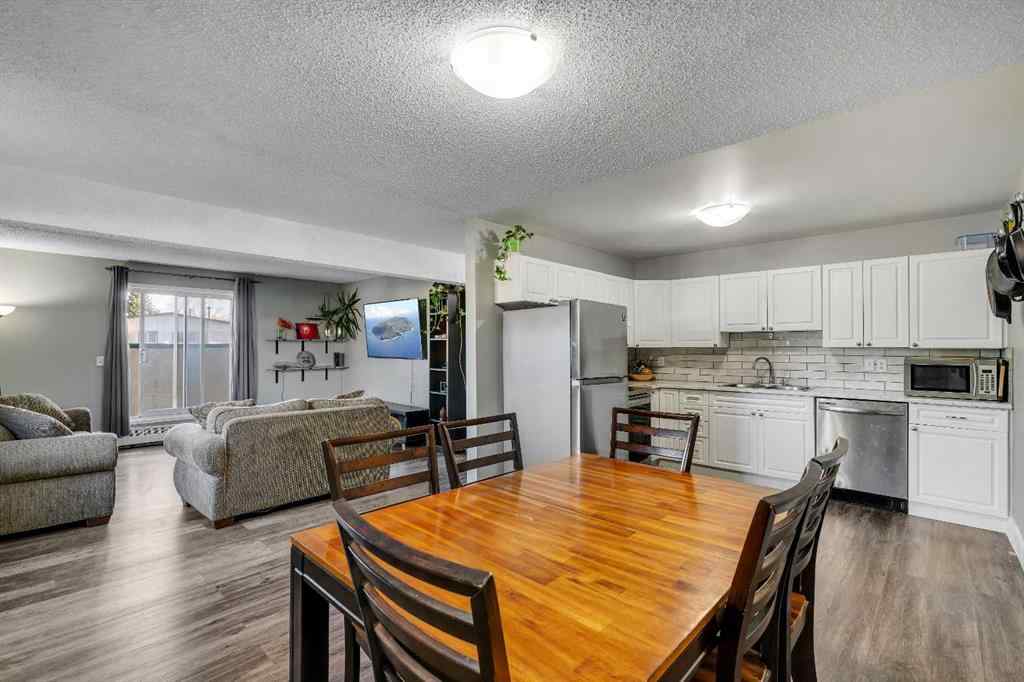 MLS® A2267964 - Unit #2 6203 Bowness Road NW in Bowness Calgary, Residential