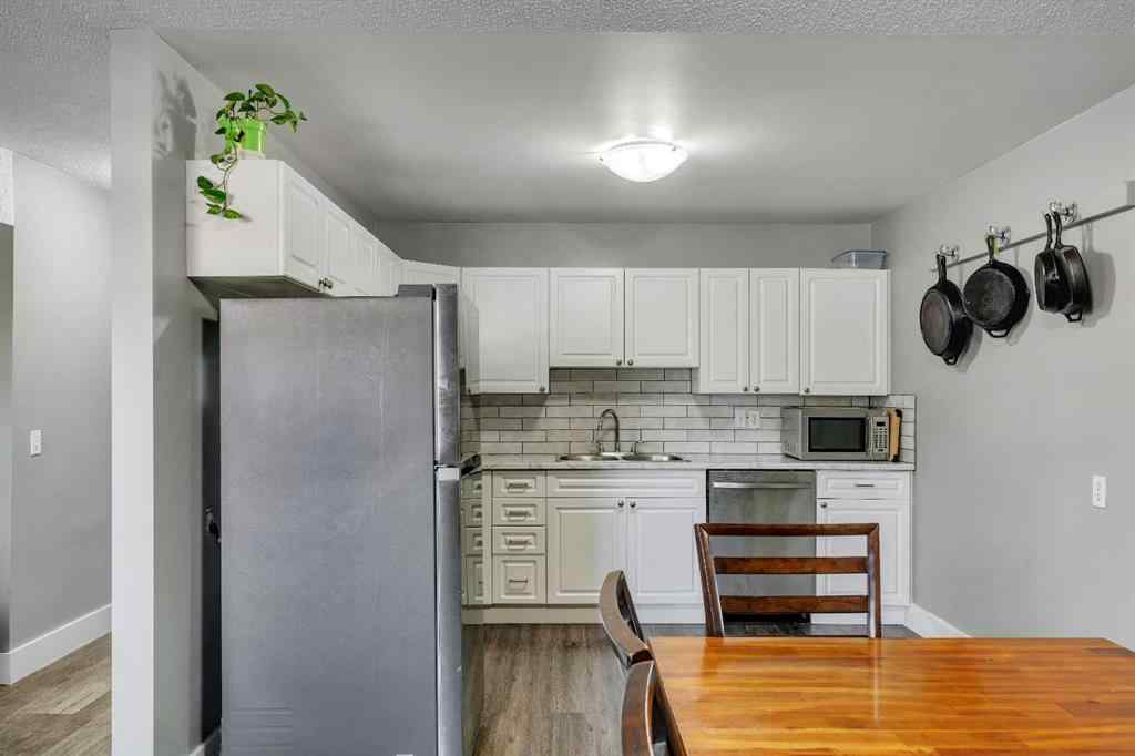 MLS® A2267964 - Unit #2 6203 Bowness Road NW in Bowness Calgary, Residential