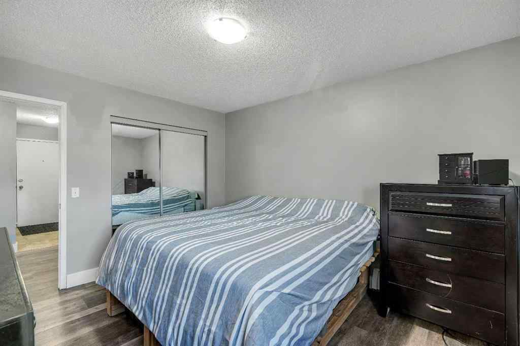 MLS® A2267964 - Unit #2 6203 Bowness Road NW in Bowness Calgary, Residential