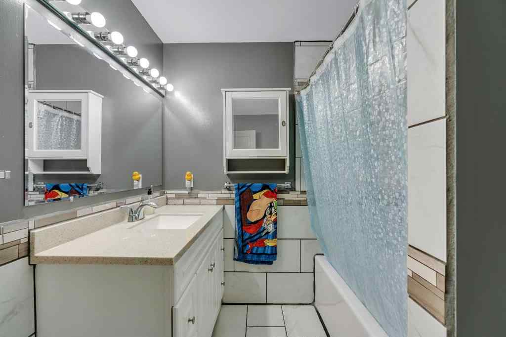 MLS® A2267964 - Unit #2 6203 Bowness Road NW in Bowness Calgary, Residential