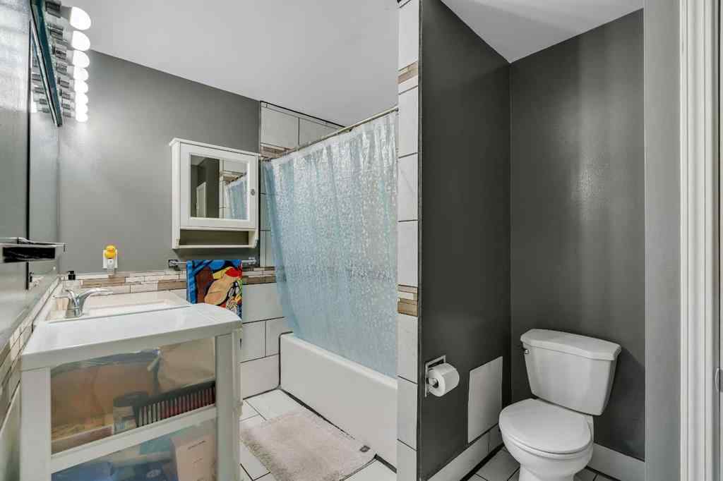 MLS® A2267964 - Unit #2 6203 Bowness Road NW in Bowness Calgary, Residential