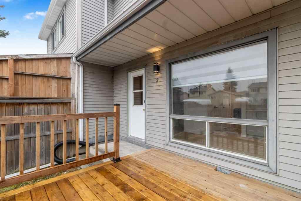 MLS® A2267968 - Unit #2 112 Erin Grove Close SE in Erin Woods Calgary, Residential