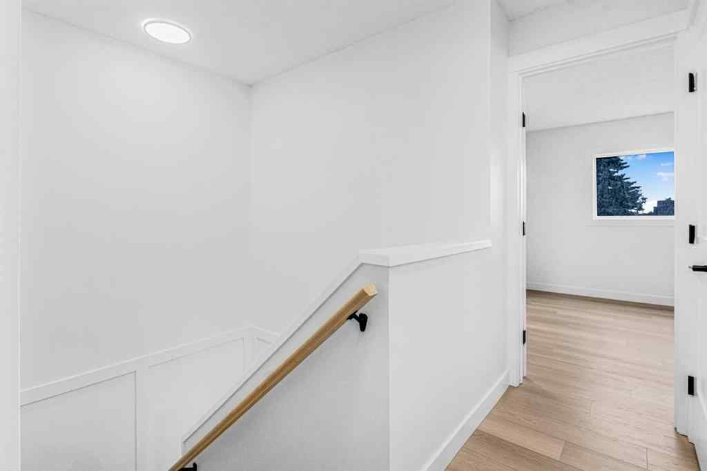 MLS® A2267968 - Unit #2 112 Erin Grove Close SE in Erin Woods Calgary, Residential