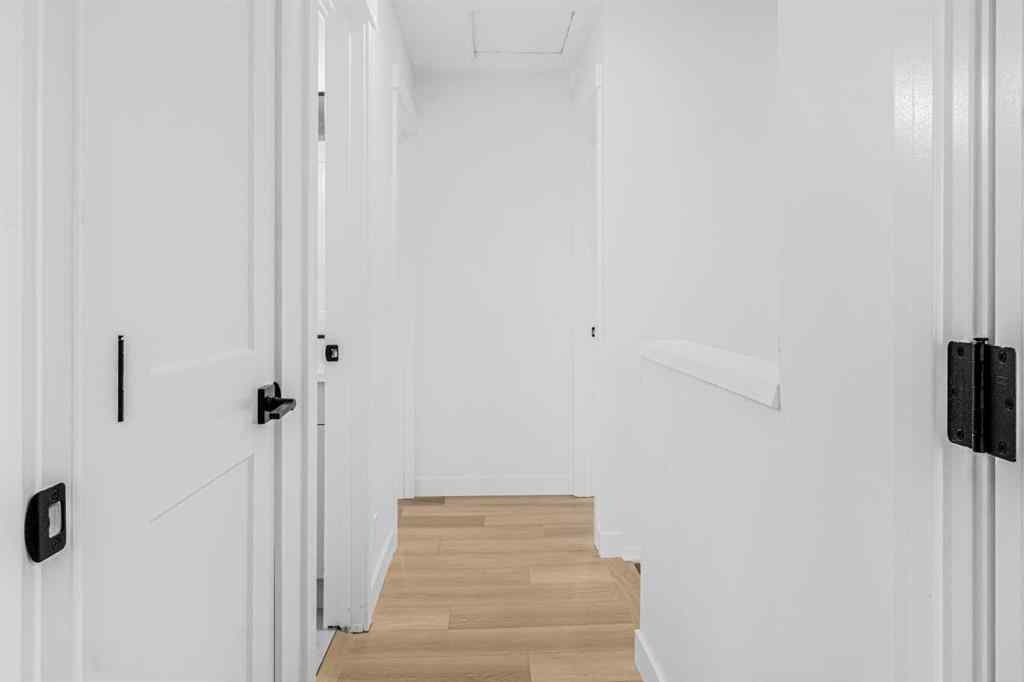 MLS® A2267968 - Unit #2 112 Erin Grove Close SE in Erin Woods Calgary, Residential