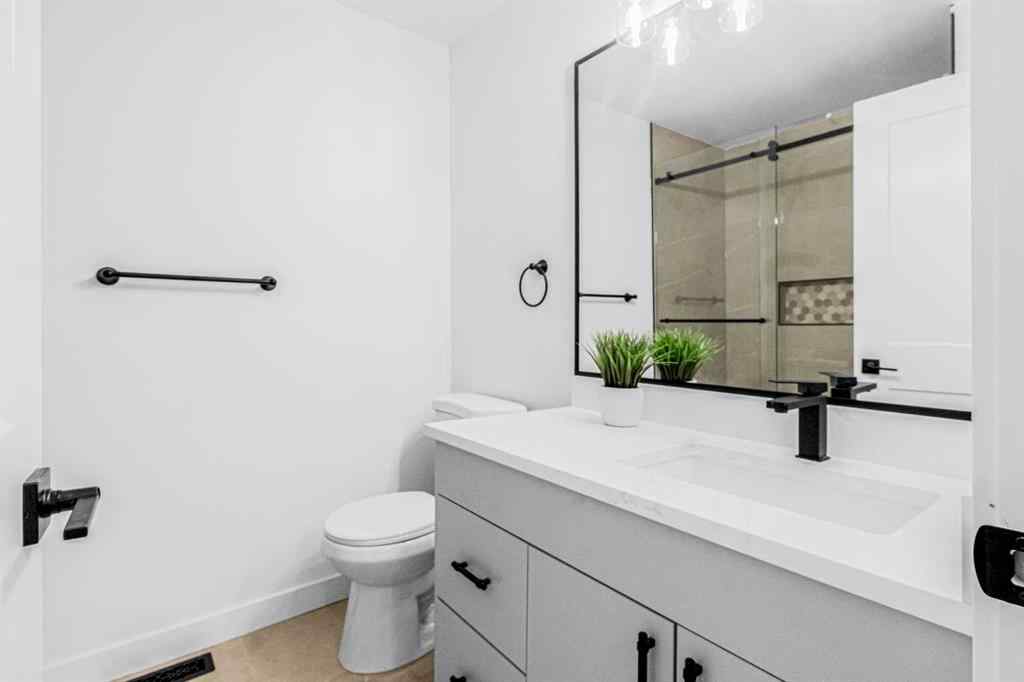 MLS® A2267968 - Unit #2 112 Erin Grove Close SE in Erin Woods Calgary, Residential