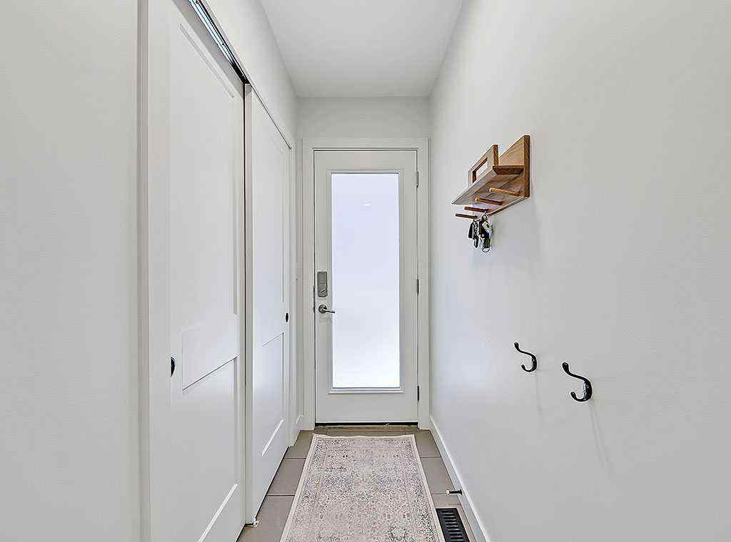 MLS® A2267969 - Unit #2 2127 34 Avenue SW in Altadore Calgary, Residential