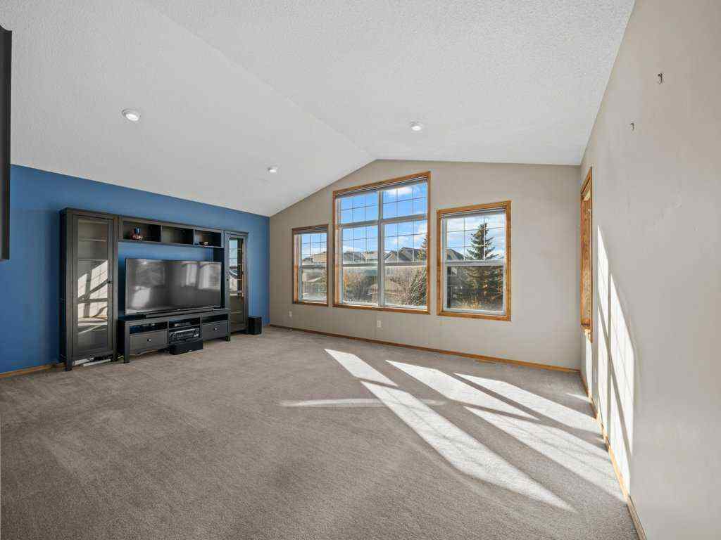 MLS® A2267971 - 108 Pantego Rise NW in Panorama Hills Calgary, Residential