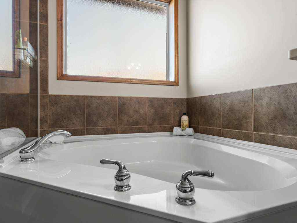 MLS® A2267971 - 108 Pantego Rise NW in Panorama Hills Calgary, Residential