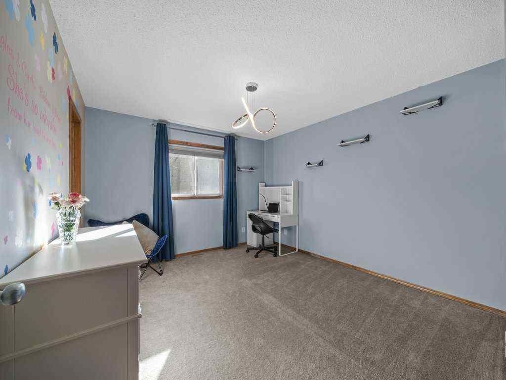 MLS® A2267971 - 108 Pantego Rise NW in Panorama Hills Calgary, Residential