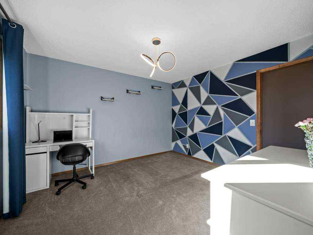 MLS® A2267971 - 108 Pantego Rise NW in Panorama Hills Calgary, Residential