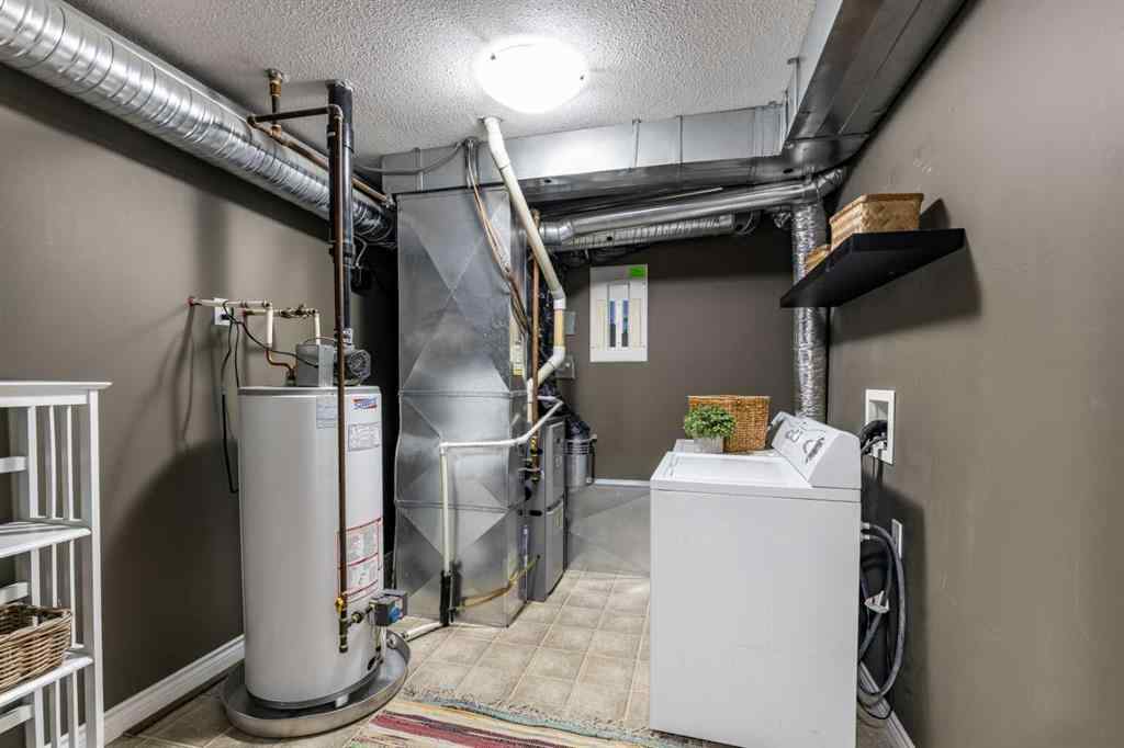 MLS&reg; # A2267973 - Unit #6 81 Sunrise Way SW in SW Southridge Medicine Hat, Residential Open Houses