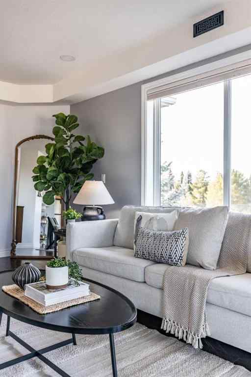 MLS&reg; # A2267973 - Unit #6 81 Sunrise Way SW in SW Southridge Medicine Hat, Residential Open Houses