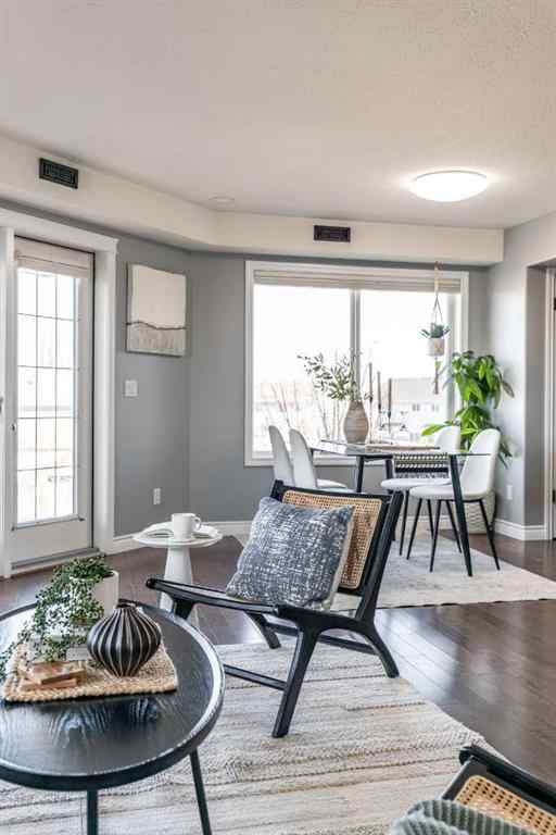 MLS&reg; # A2267973 - Unit #6 81 Sunrise Way SW in SW Southridge Medicine Hat, Residential Open Houses