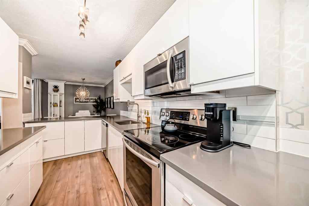 MLS® A2267974 - Unit #205 1213 13 Avenue SW in Beltline Calgary, Residential