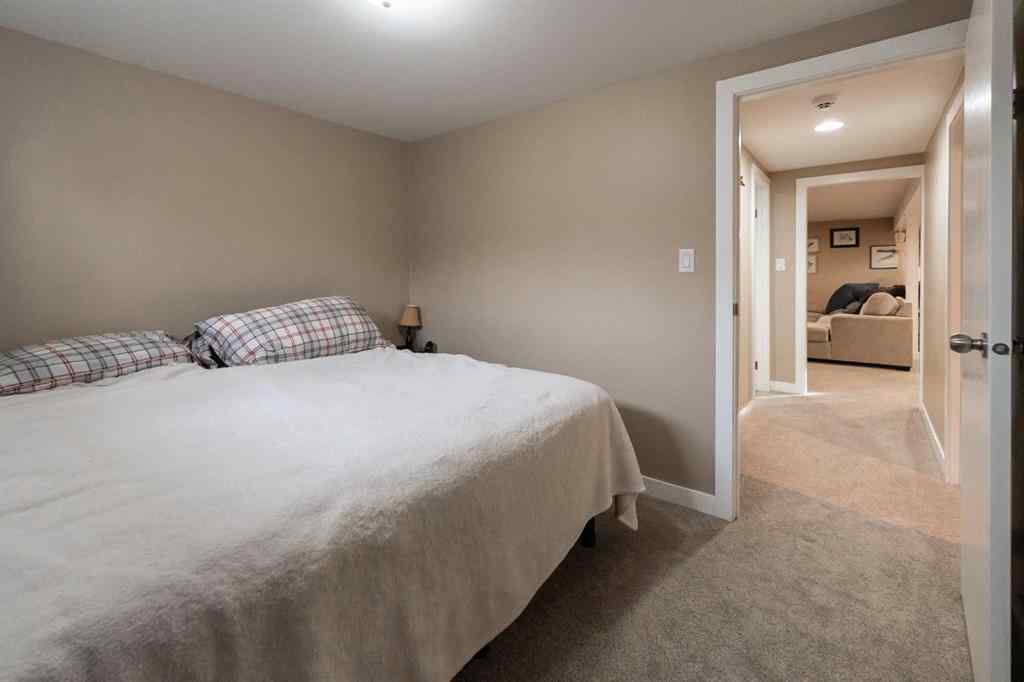 MLS® A2267988 - 138 Greenview Close N in Park Meadows Lethbridge, Residential