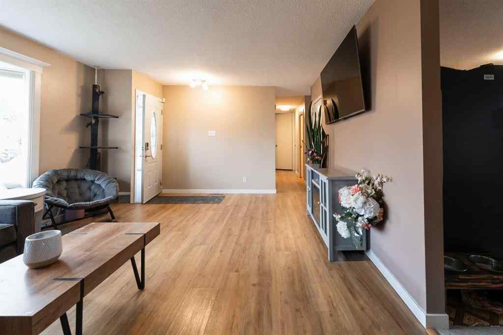 MLS® A2267988 - 138 Greenview Close N in Park Meadows Lethbridge, Residential