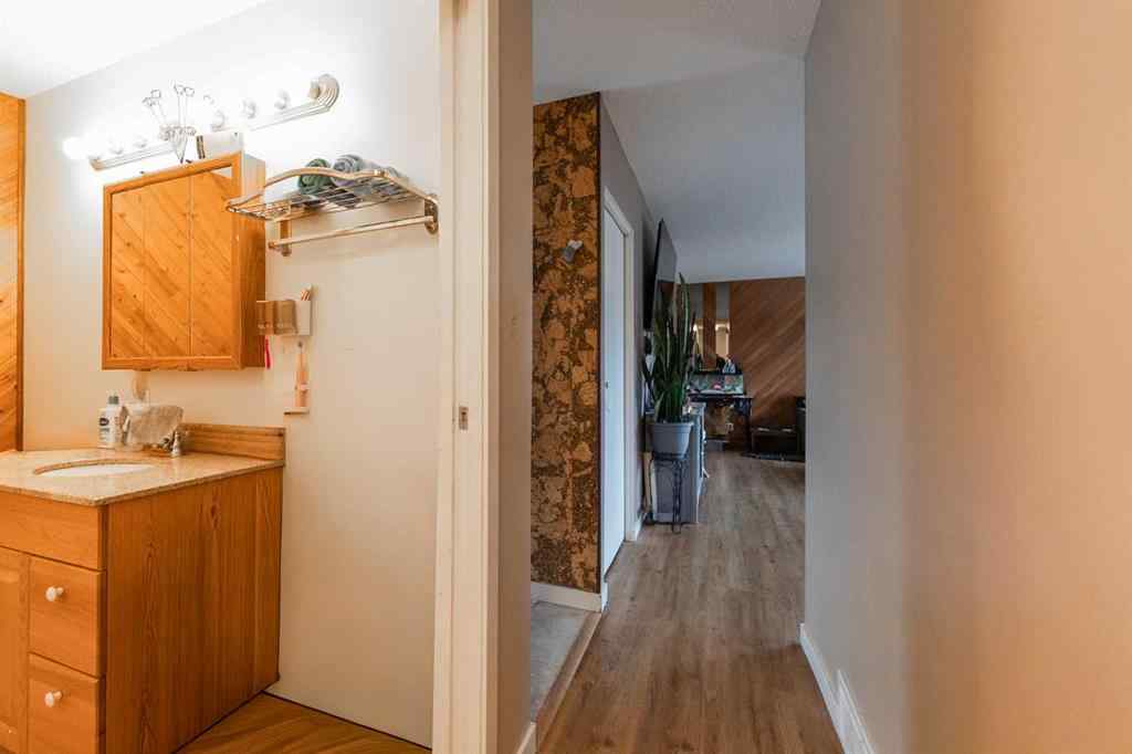 MLS® A2267988 - 138 Greenview Close N in Park Meadows Lethbridge, Residential