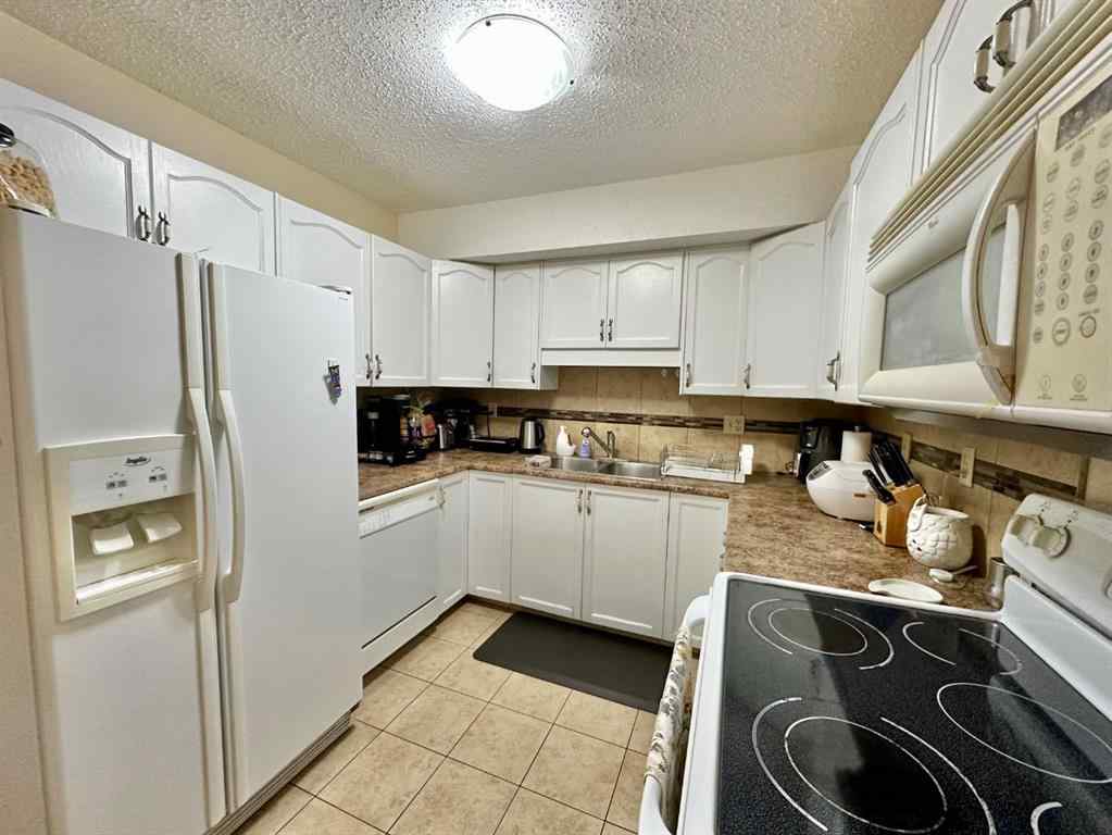 MLS® A2267989 - 9112A 94 Avenue  in Lac La Biche Lac La Biche, Residential