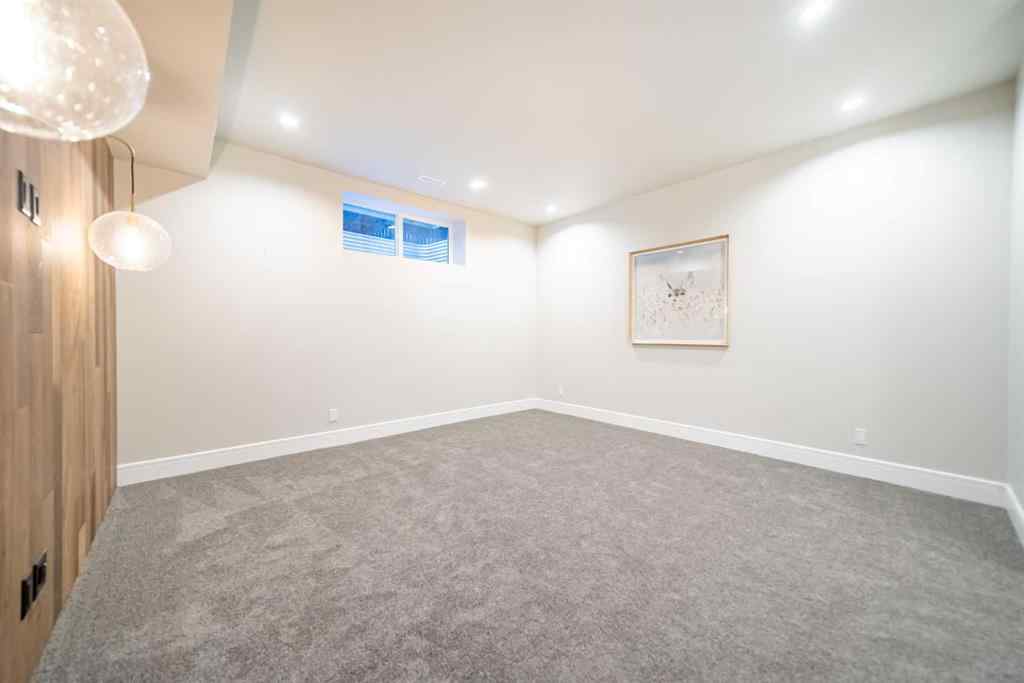 MLS® A2267991 - 3731 43 Street SW in Glenbrook Calgary, Residential