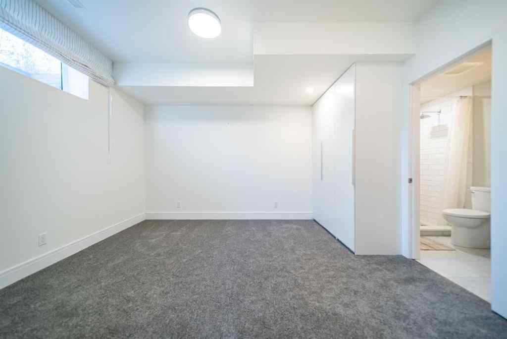 MLS® A2267991 - 3731 43 Street SW in Glenbrook Calgary, Residential