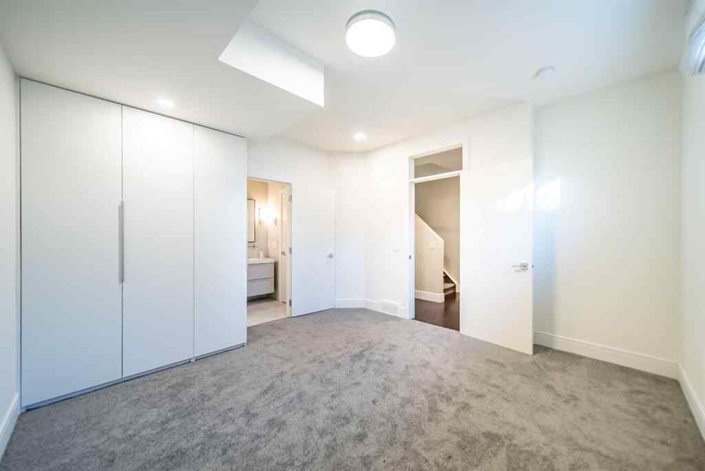 MLS® A2267991 - 3731 43 Street SW in Glenbrook Calgary, Residential