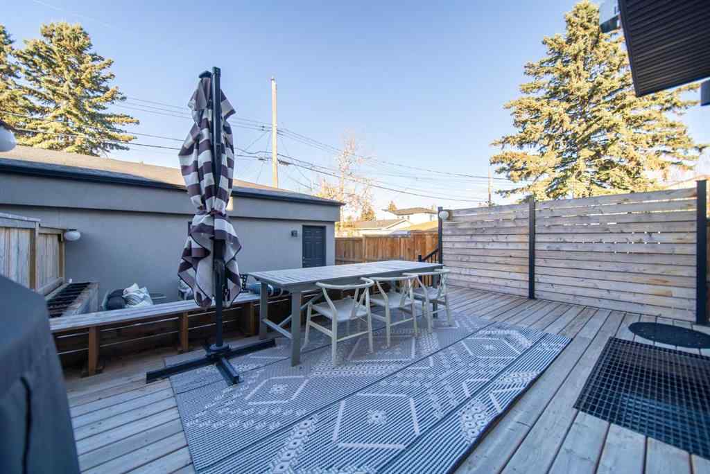 MLS® A2267991 - 3731 43 Street SW in Glenbrook Calgary, Residential