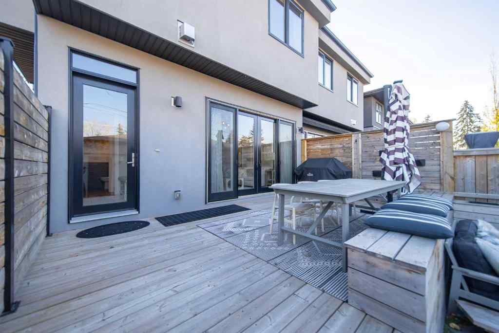 MLS® A2267991 - 3731 43 Street SW in Glenbrook Calgary, Residential