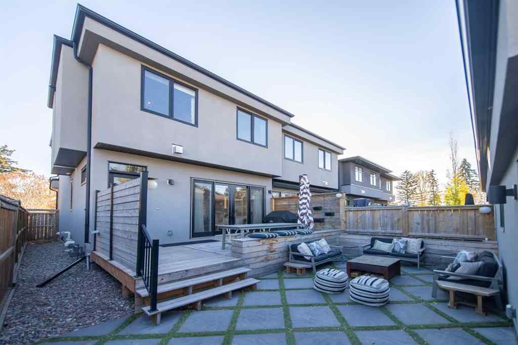 MLS® A2267991 - 3731 43 Street SW in Glenbrook Calgary, Residential