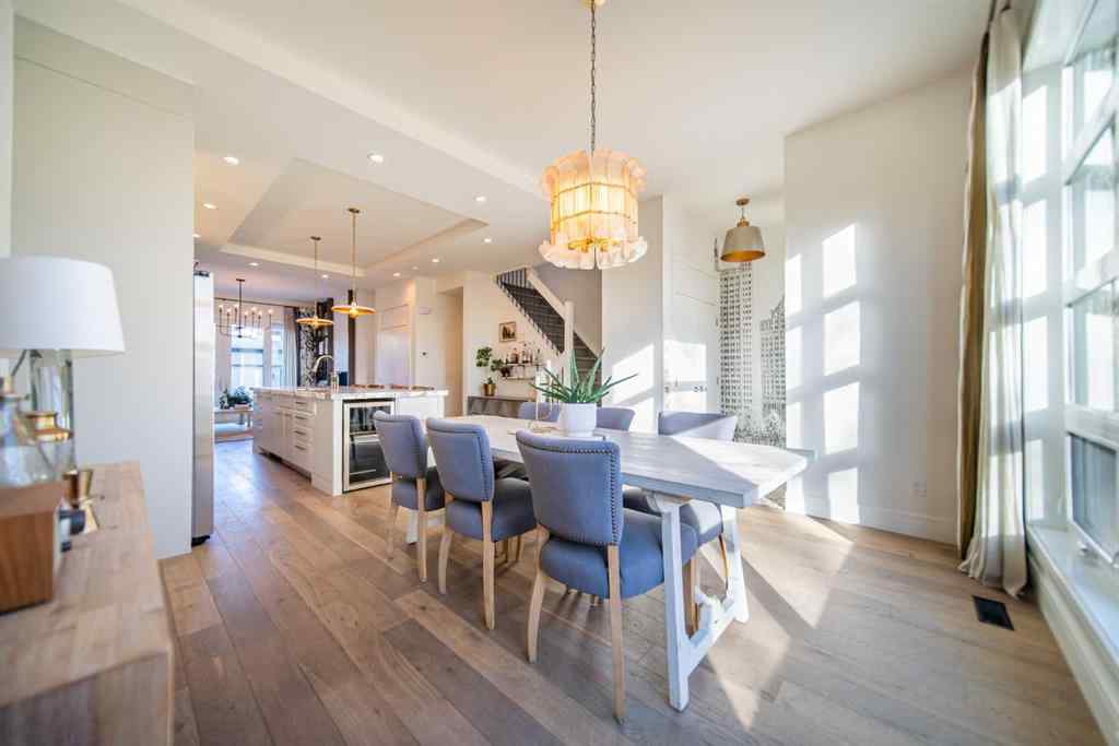 MLS® A2267991 - 3731 43 Street SW in Glenbrook Calgary, Residential