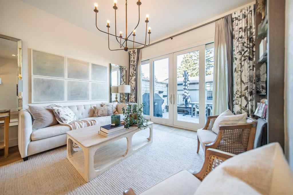 MLS® A2267991 - 3731 43 Street SW in Glenbrook Calgary, Residential