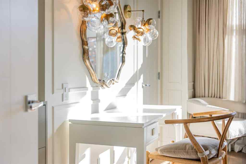 MLS® A2267991 - 3731 43 Street SW in Glenbrook Calgary, Residential