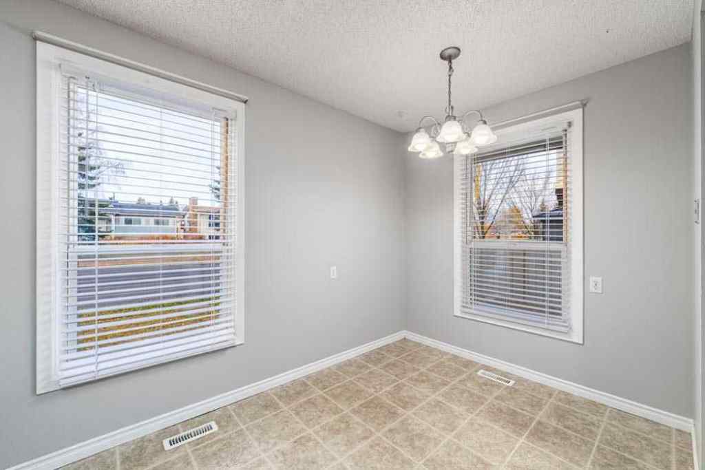 MLS® A2267996 - Unit #4 3200 60 Street NE in Pineridge Calgary, Residential
