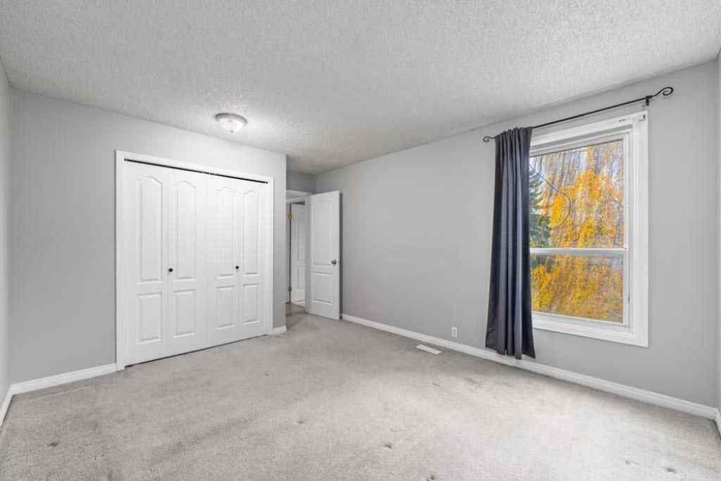 MLS® A2267996 - Unit #4 3200 60 Street NE in Pineridge Calgary, Residential