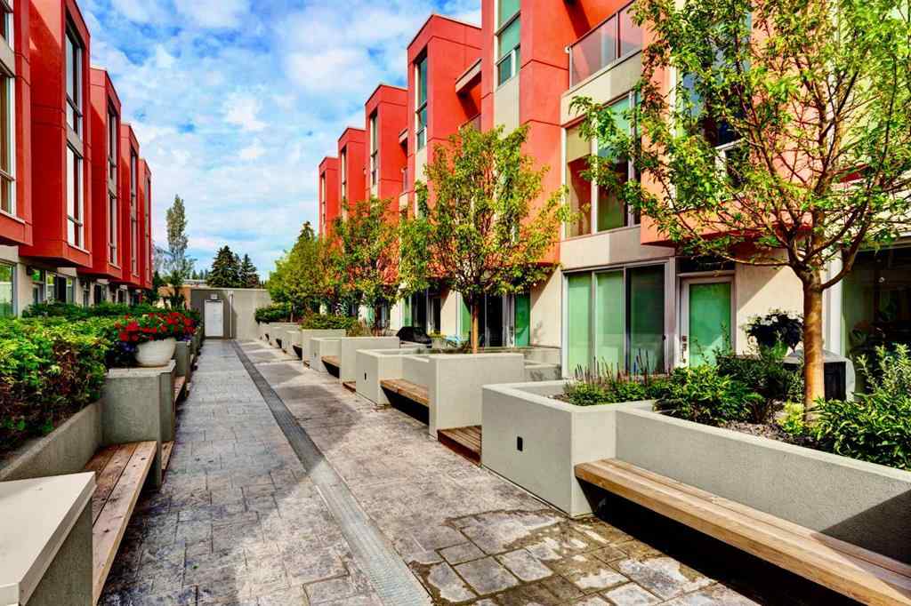 MLS® A2267999 - Unit #208 2717 17 Street SW in South Calgary Calgary, Residential