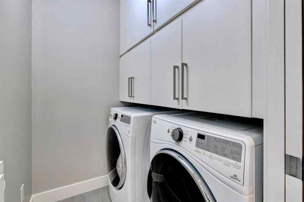 MLS® A2267999 - Unit #208 2717 17 Street SW in South Calgary Calgary, Residential