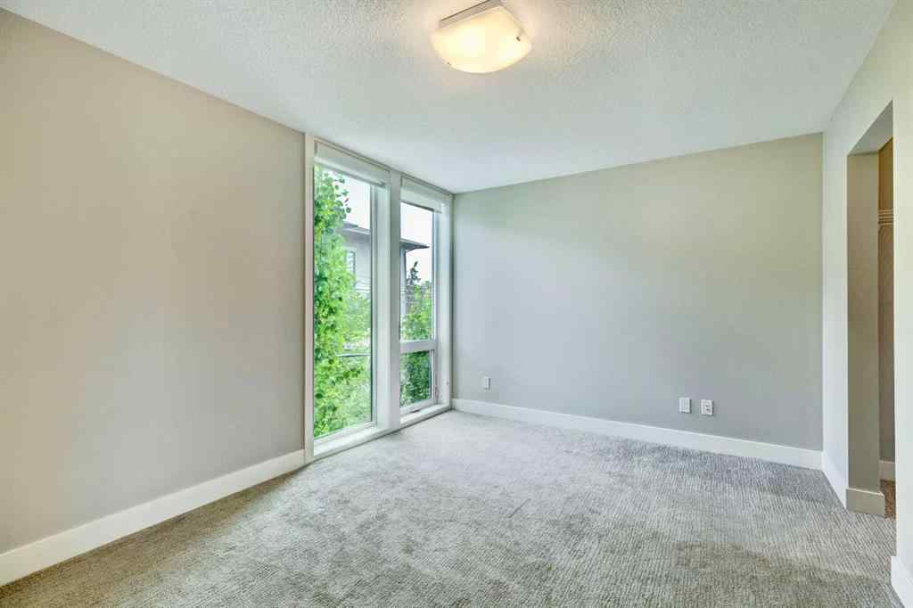 MLS® A2267999 - Unit #208 2717 17 Street SW in South Calgary Calgary, Residential