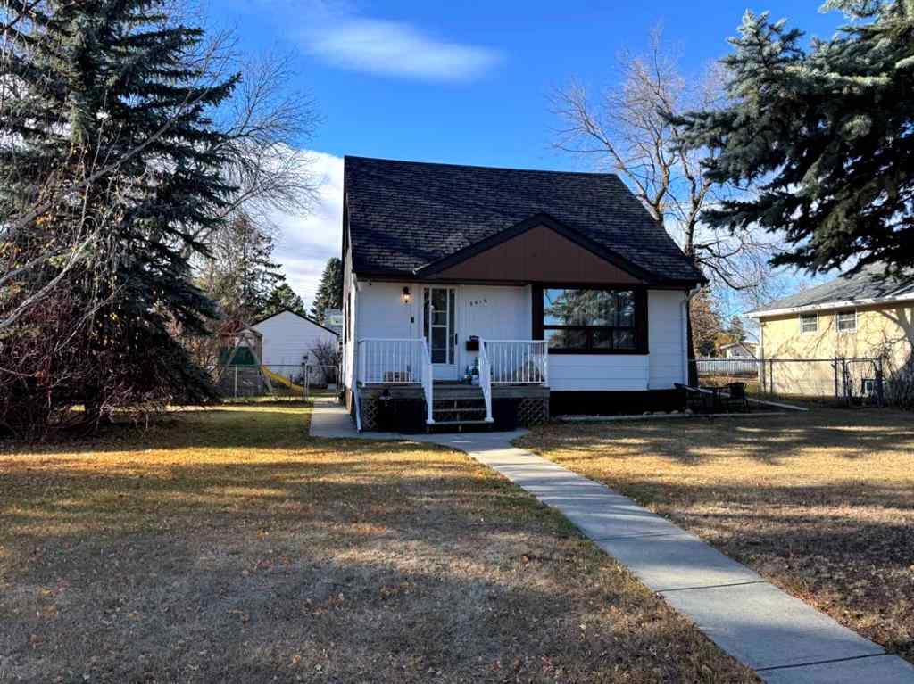 MLS® A2268001 - 5416 56 Street  in Lucas Heights Ponoka, Residential