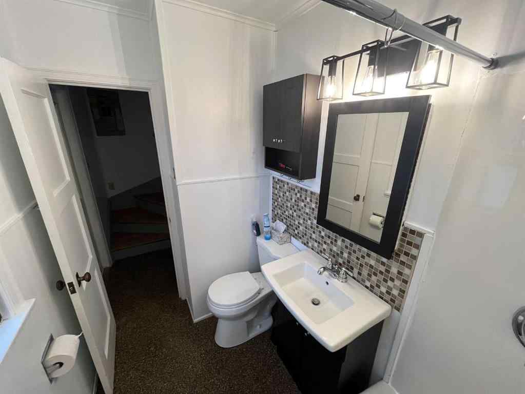 MLS® A2268001 - 5416 56 Street  in Lucas Heights Ponoka, Residential