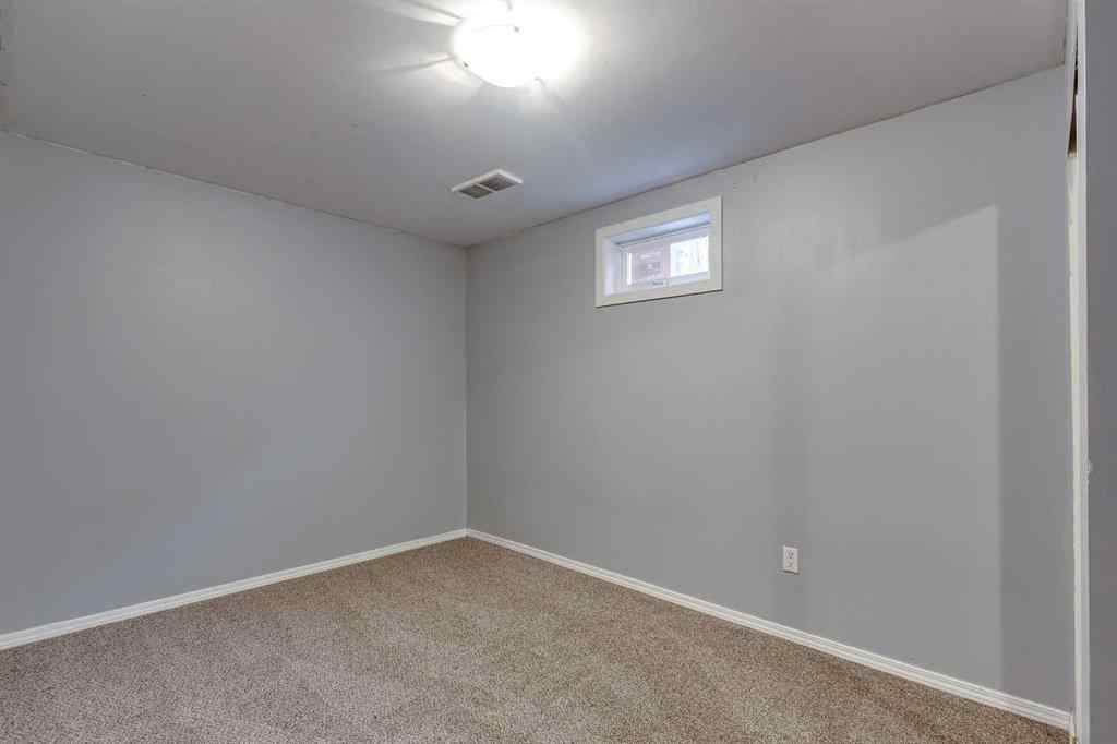 MLS® A2268006 - 3905 54 Avenue  in Southwest Innisfail Innisfail, Residential