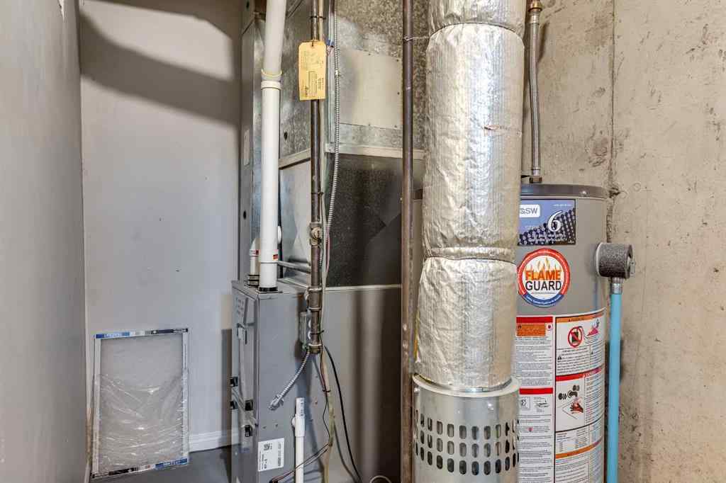 MLS® A2268006 - 3905 54 Avenue  in Southwest Innisfail Innisfail, Residential