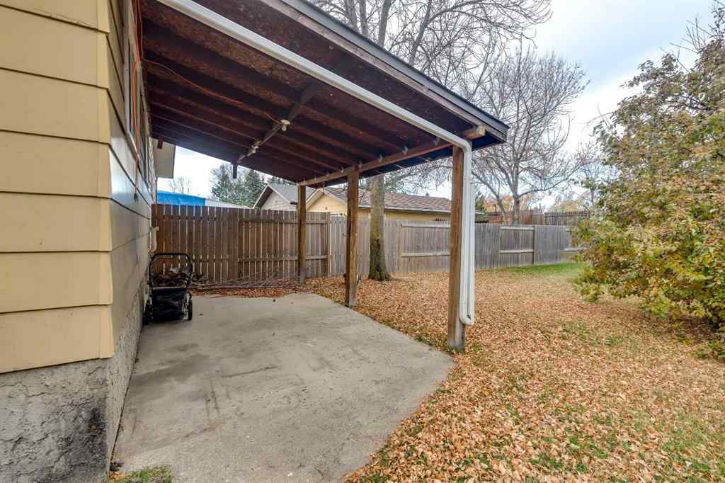 MLS® A2268006 - 3905 54 Avenue  in Southwest Innisfail Innisfail, Residential