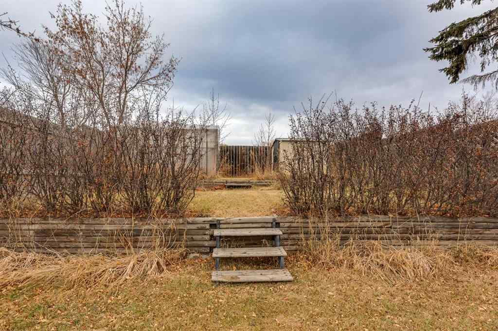 MLS® A2268006 - 3905 54 Avenue  in Southwest Innisfail Innisfail, Residential