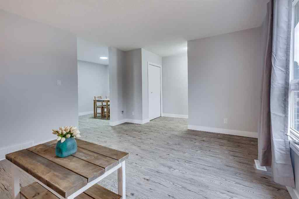 MLS® A2268006 - 3905 54 Avenue  in Southwest Innisfail Innisfail, Residential