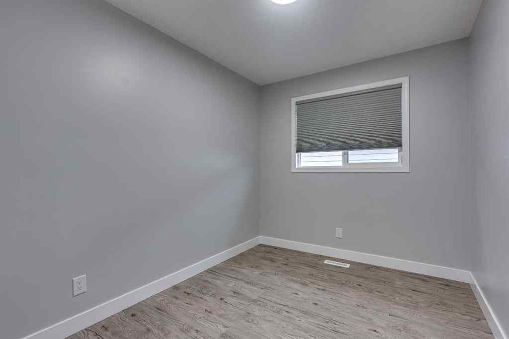 MLS® A2268006 - 3905 54 Avenue  in Southwest Innisfail Innisfail, Residential