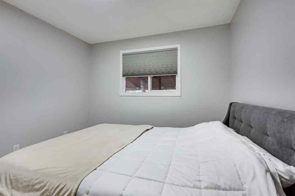 MLS® A2268006 - 3905 54 Avenue  in Southwest Innisfail Innisfail, Residential