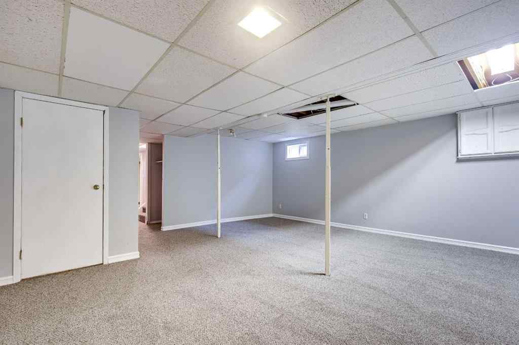 MLS® A2268006 - 3905 54 Avenue  in Southwest Innisfail Innisfail, Residential