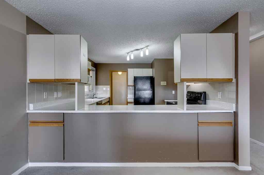 MLS® A2268007 - Unit #303 333 2 Avenue NE in Crescent Heights Calgary, Residential